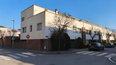 Casa Adosada en La Garriga 3 Plantas 200m2 Jardin Garaje