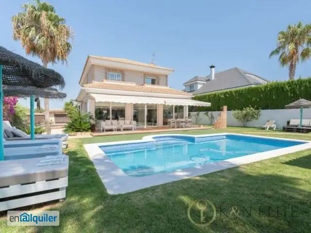 Chalet de Lujo en Bétera con Piscina Privada