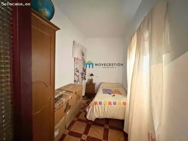 Casa con Local en Ubrique Ideal para Autónomos