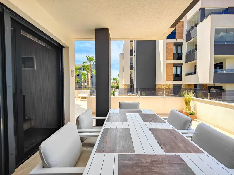 Apartamento en Orihuela Costa 2 Dormitorios Piscina y Gimnasio