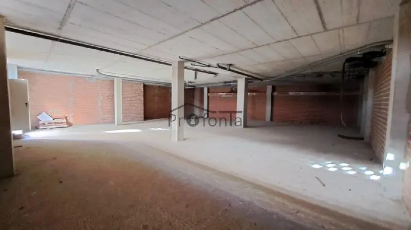 Venta Local Comercial Carral 547m2 Obra Nueva