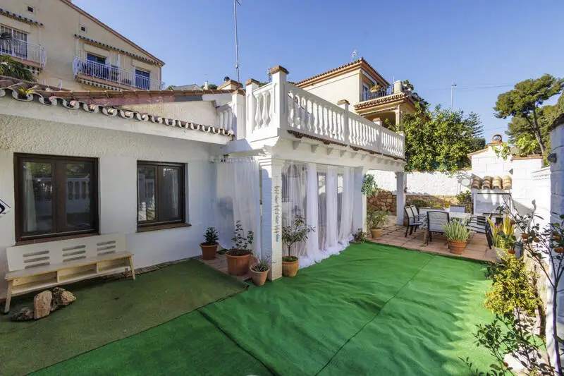 Villa en Torremolinos 2 Dormitorios Reformada Cerca Playa
