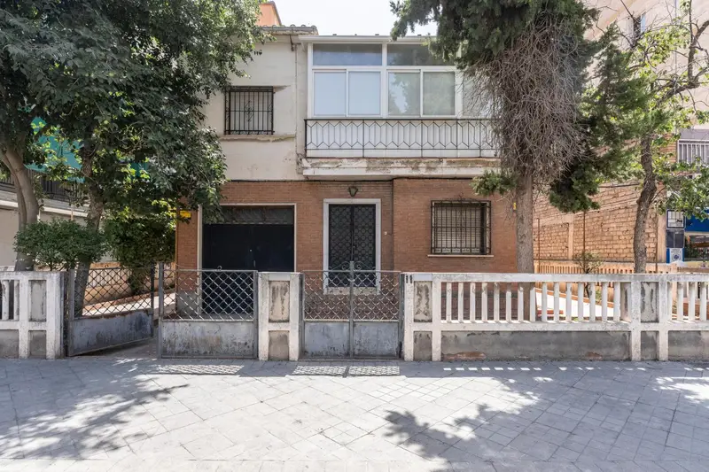 Chalet en Vergeles Granada con Jardin y Terraza
