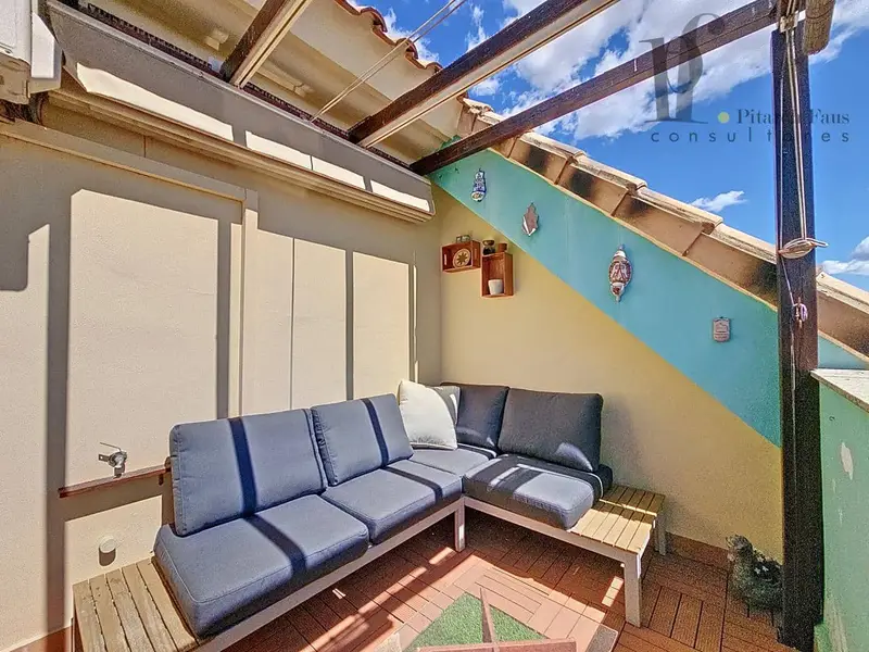 Atico en Alquiler La Pobla de Vallbona 131m2 2 habitaciones 3 baños