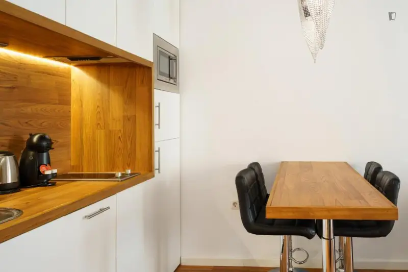 Apartamento 2 Dormitorios Malaga Centro Patio Privado Netflix Wifi