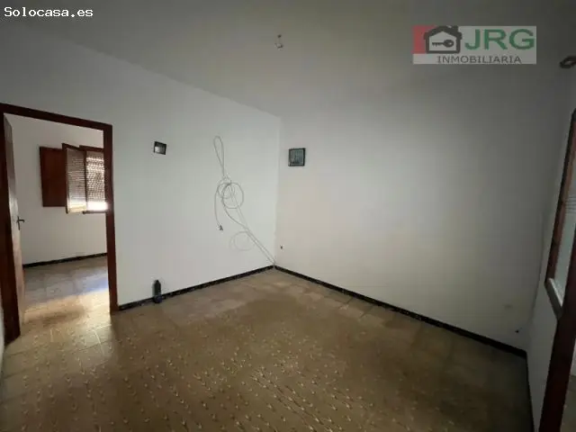 Piso para Reformar Cerca del Centro 2 Dormitorios