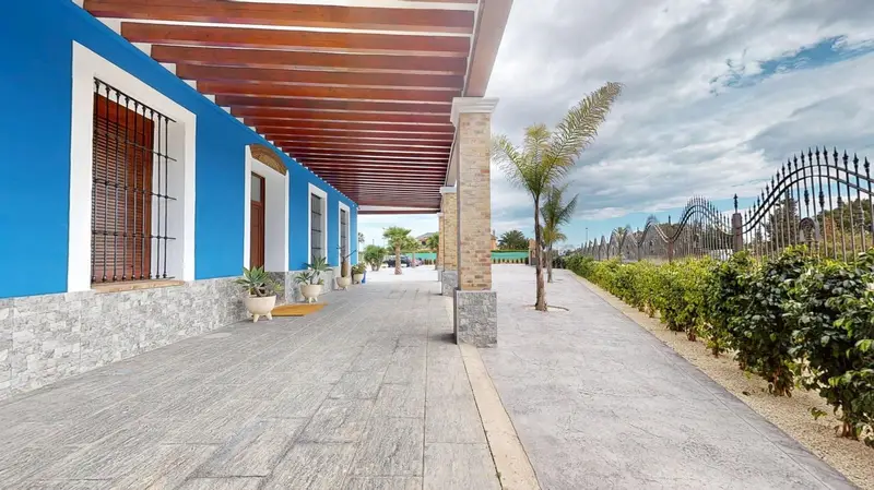 Chalet en Alquiler Elche 15 Dormitorios Alta Rentabilidad