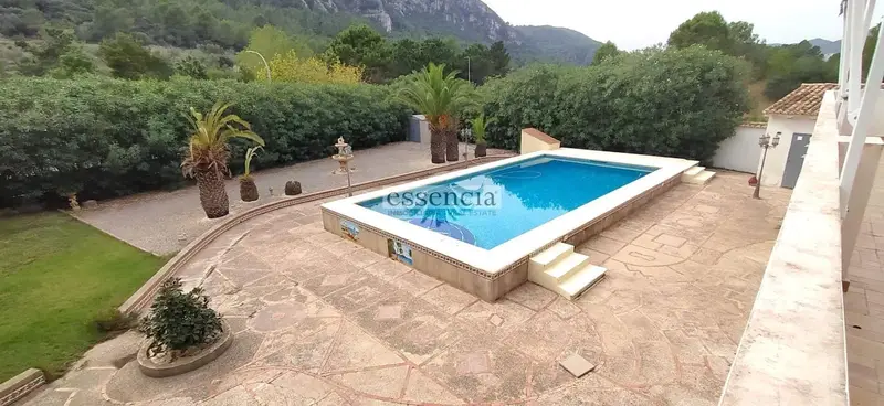 Chalet en Venta La Drova Gran Piscina y Barbacoa