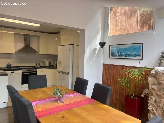 Tríplex Con Vistas, Garaje Y Piscina En Portals Nous