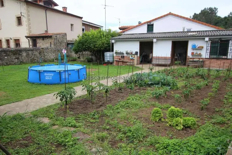 Parcela Urbana en Venta Casar de Periedo 304m2 Cerca de la estacion de tren