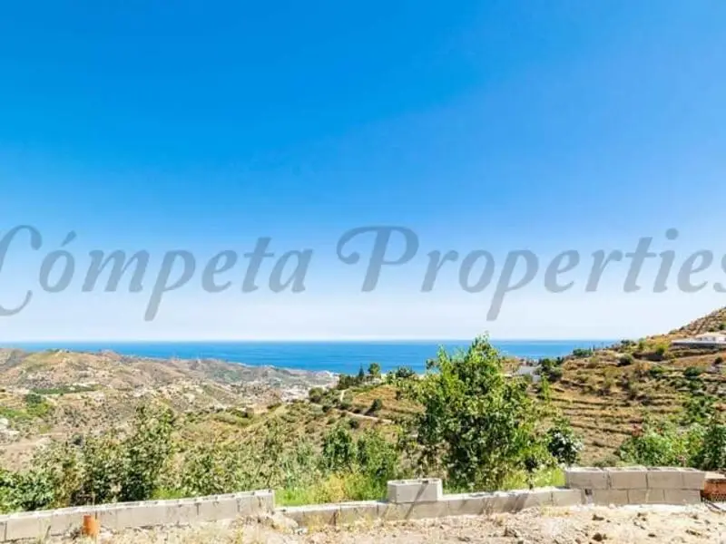 Casa de Campo en Torrox: Alquiler a Largo Plazo