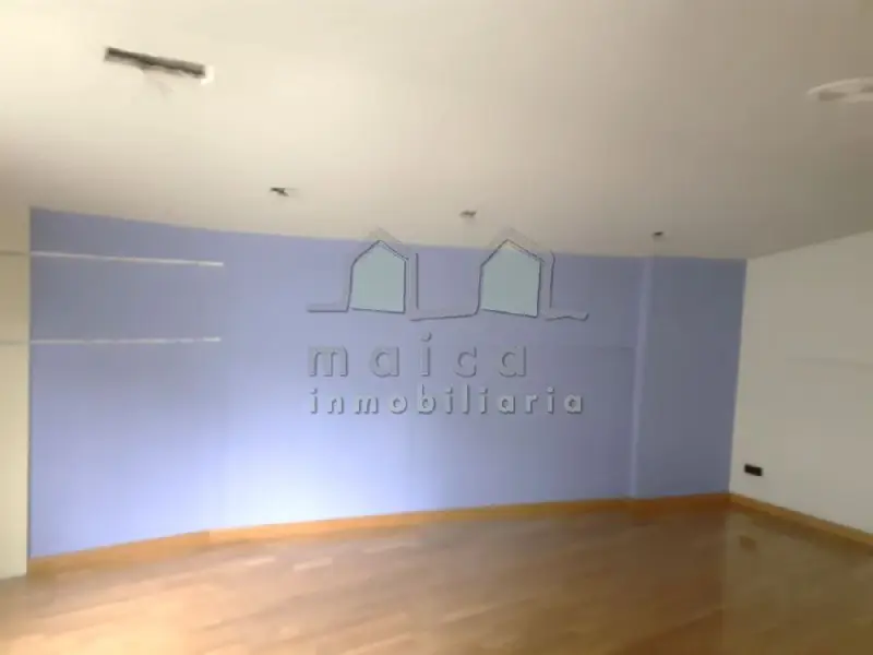 Venta Local Comercial Camelias Vigo 500m2