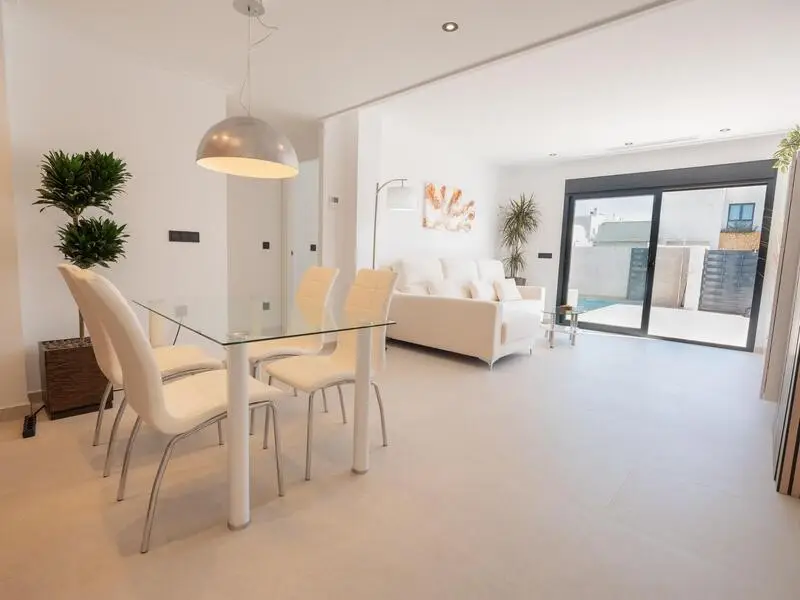 Villa 3 Dormitorios Piscina Privada Oasis La Marina Costa Blanca