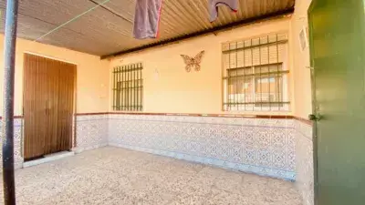 Chalet en venta en Corrales