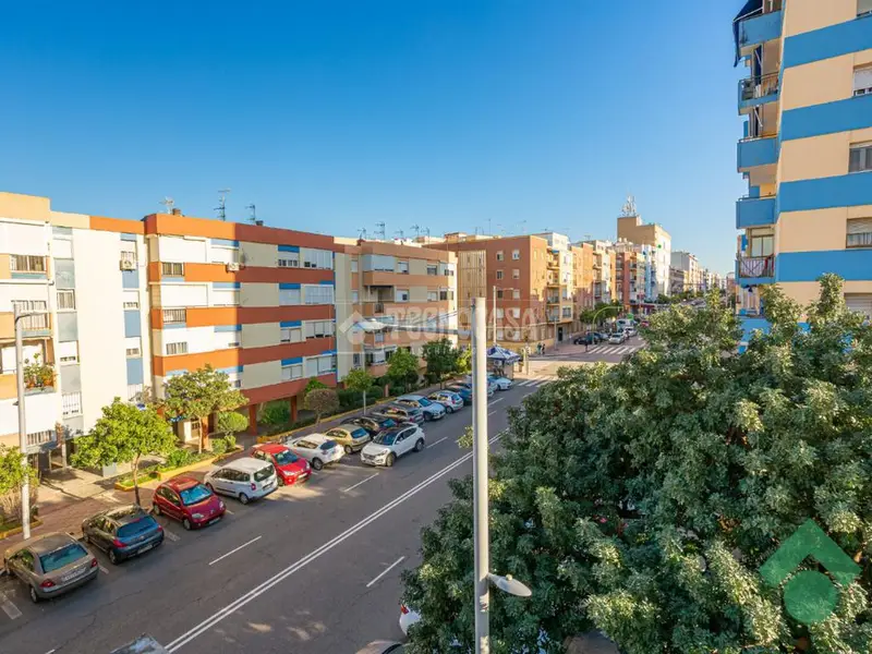 Piso en Venta en Algeciras 3 Dormitorios 101m²