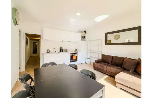 Alquiler Habitacion 84m2 Barcelona