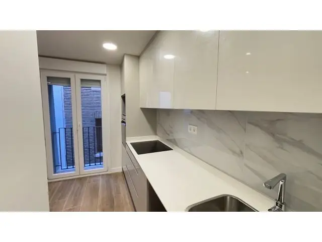 Vivienda en Centro Zaragoza 85m2 2 habitaciones