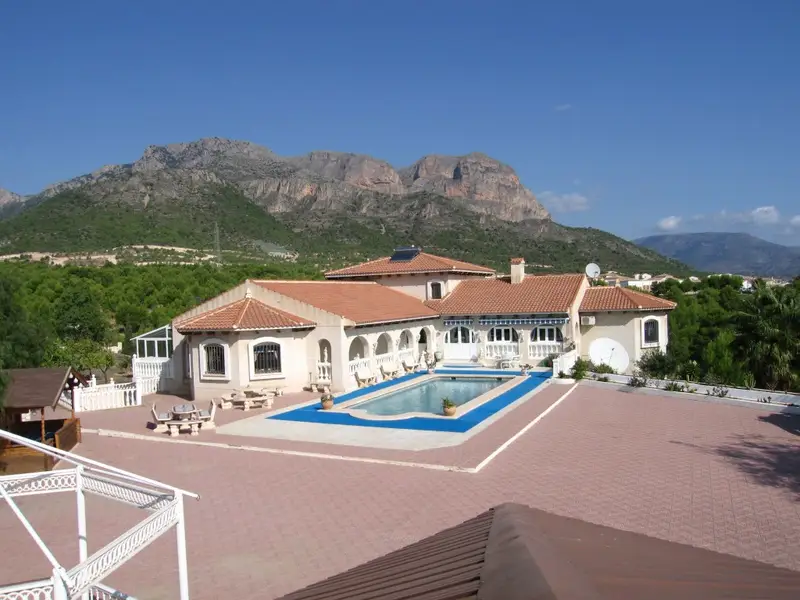 Venta Casa Piscina La Nucia Finca Jadraque 10 Dormitorios