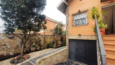 Chalet unifamiliar en venta en Carranque Oeste