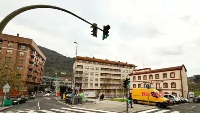 Piso en venta Arrigorriaga: 2 dormitorios, garaje y trastero