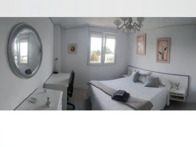 Se alquila habitación en piso de 3 habitaciones en Santander