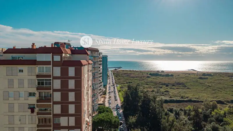 Ático con Vistas al Mar en La Pobla de Farnals
