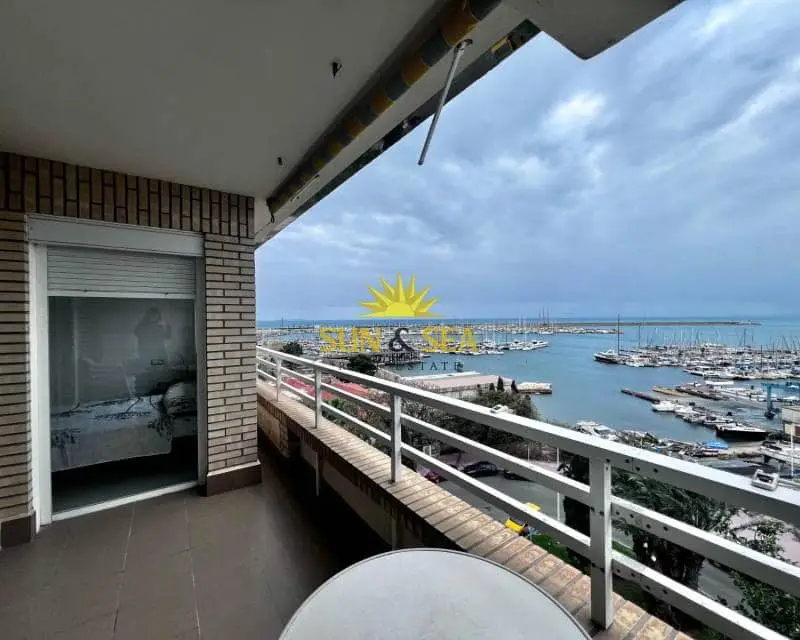 Apartamento en alquiler Torrevieja Puerto Deportivo 80m2 2 dormitorios