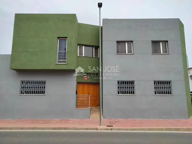 Casa con Terraza en Hondón de los Frailes - 170m2