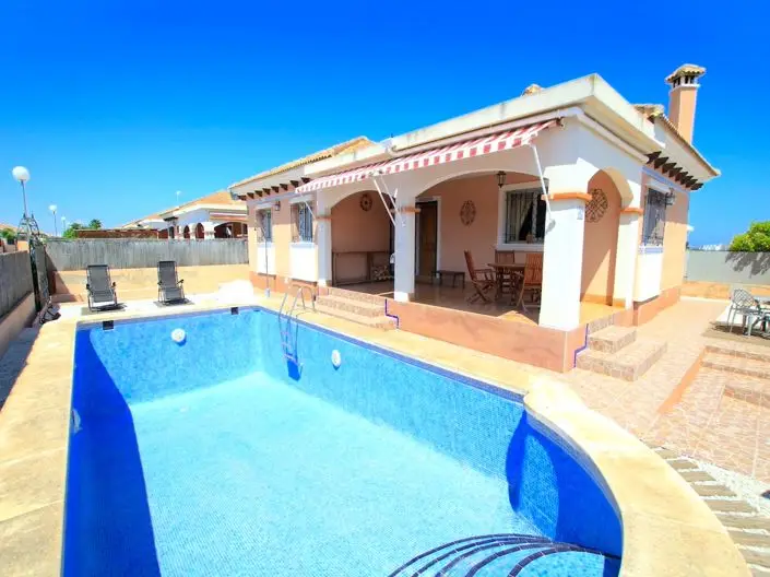Villa 3 Dormitorios en Venta Los Montesinos