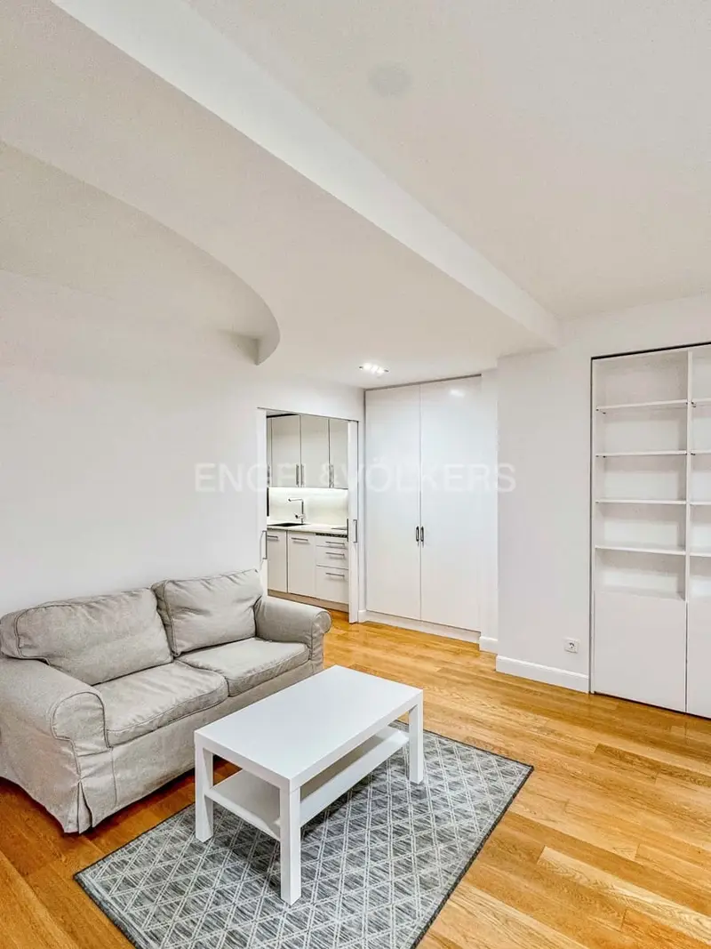 Apartamento en Alquiler Bilbao Abando Ensanche 2 Dormitorios 2 Baños Terraza