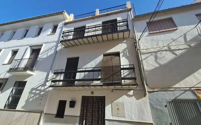 Casa en Venta Alhama de Granada 6 Dormitorios Piscina Garaje