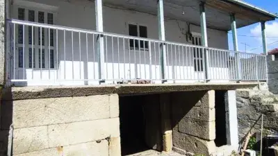 Casa Pareada en Mosteiro de Ribeira para Restaurar