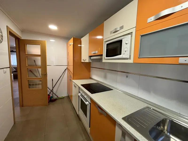 Casa con Terraza y Piscina en Soano Cerca de Noja