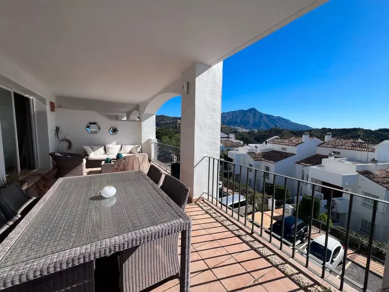 Piso en alquiler en Benahavís, Málaga