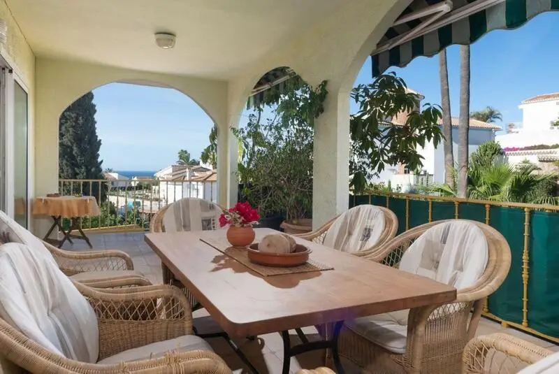 Villa en Riviera del Sol con Vistas al Mar