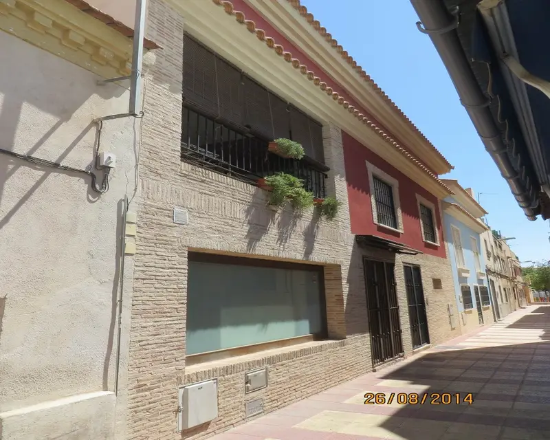 Casa Unifamiliar 310m² 4 Habitaciones 2 Baños Murcia