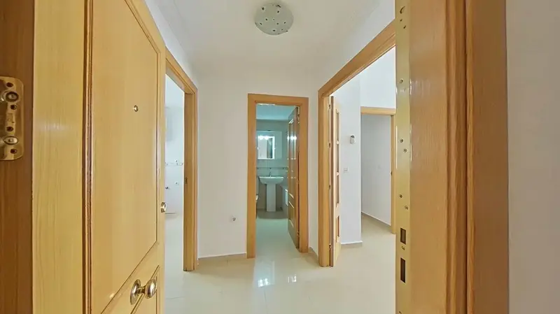 Piso en Venta Guadix 3 Dormitorios Cerca de Servicios