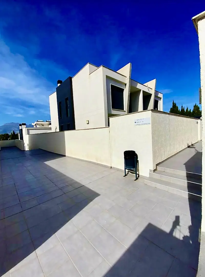 Adosado en Venta Albir con Trastero y Piscina