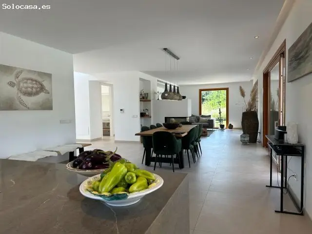 Villa de Lujo en Campanet con Piscina Privada y Sauna