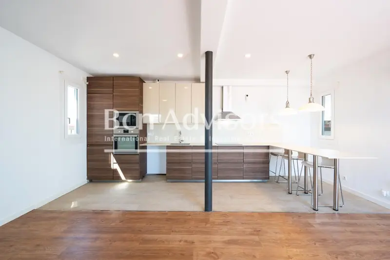 Atico en Sants con terraza de 78m2