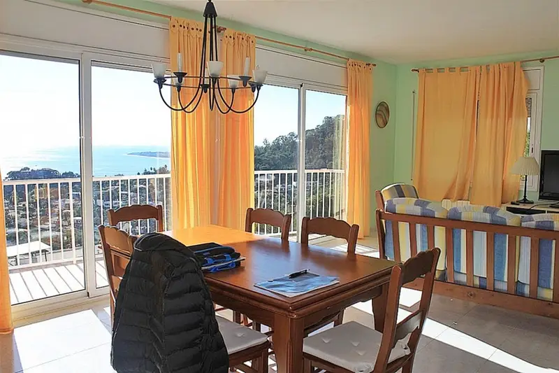 Venta Villa Cala Sant Francesc Blanes 4 dormitorios 3 banos