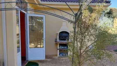 Chalet en venta en los Ángeles de San Rafael