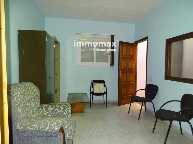 Nave Comercial en Alquiler en Caseres Tarragona 300m2