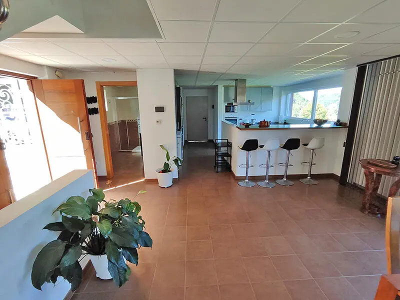 Casa Moderna con Vistas a la Montaña en Trubia Asturias