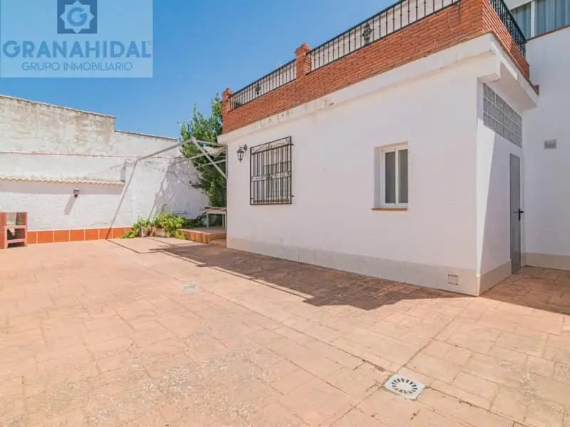 Casa en Tozar Granada 244m2 5 dormitorios