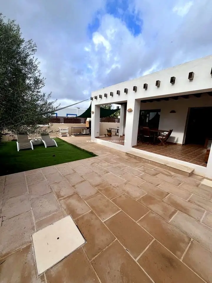 Chalet en venta en Ibiza Sacarroca cerca del centro y playas
