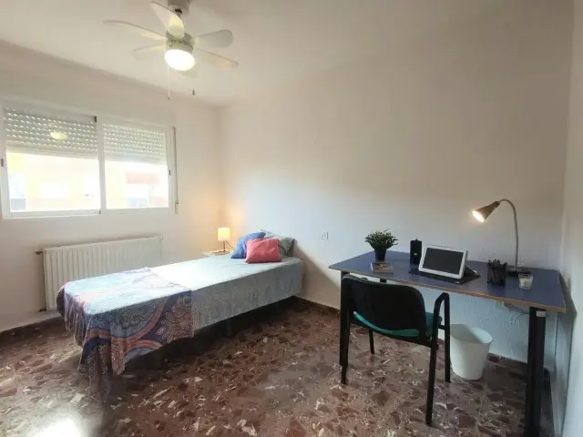 Habitacion Alquiler Paterna Valencia Estudiantes Profesionales