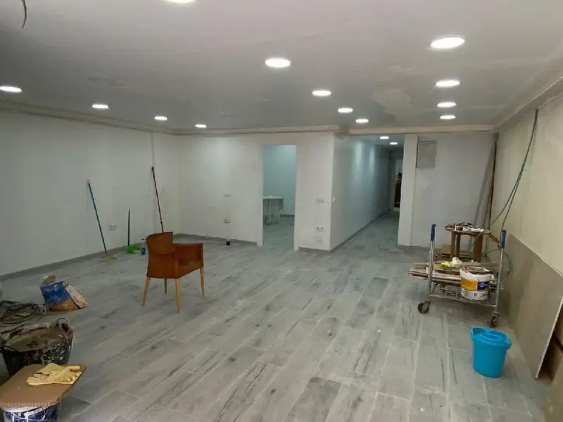 Venta Local Comercial Reformado El Poble Sec Sants Barcelona