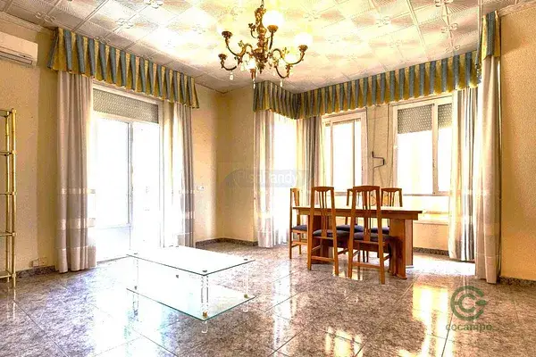 Casa Independiente en Algezares con Almacén
