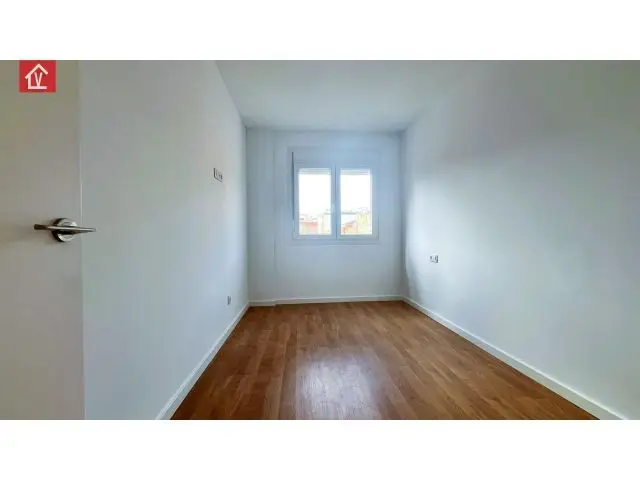 Obra Nueva Sabadell 2 Habs 2 Baños 2 Balcones Plaza Garaje
